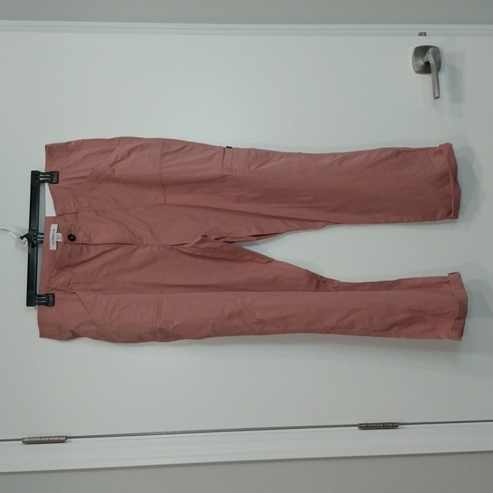 919 NWT Liz Claiborne Valerie Dusty Rose crop mid-rise pants
